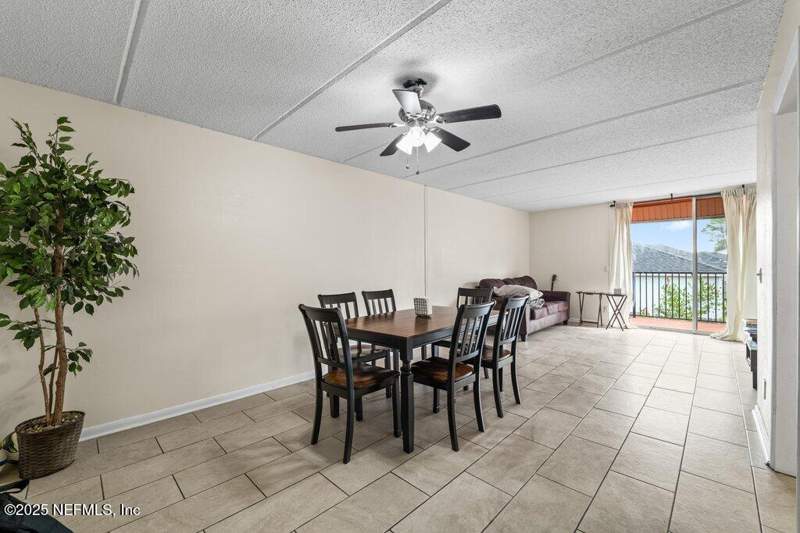 2 bedroom Condominium at 3401 Townsend Boulevard #408, Captiva, Jacksonville — photo 3