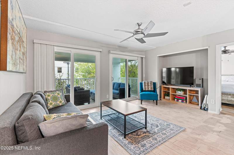 2 bedroom Condominium at 221 6th Avenue #E, Pier House, Jacksonville Beach — photo 5