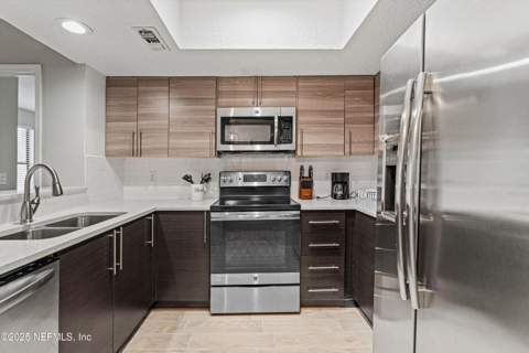 221 6th Avenue #E, Jacksonville Beach FL - photo 8 of 28