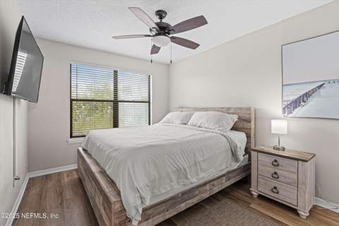 221 6th Avenue #E, Jacksonville Beach FL - photo 11 of 28