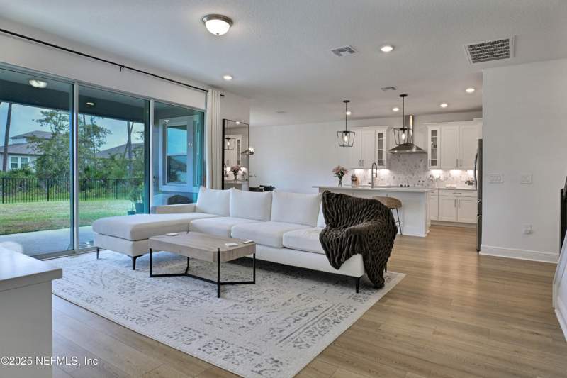 5 bedroom Single Family Residence at 3132 Firethorn Circle, Daytona, Daytona Beach — photo 3
