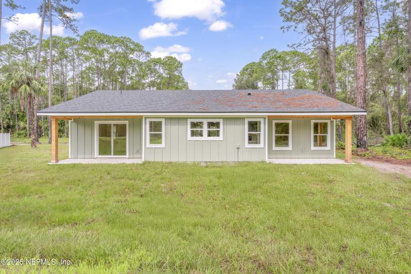 3 bedroom Single Family Residence at 105 SE 3rd Street, Paradise Lakes, Georgetown — photo 2