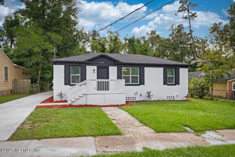 3 bedroom Single Family Residence at 1134 Bunker Hill Boulevard, Lake Forest, Jacksonville — photo 1