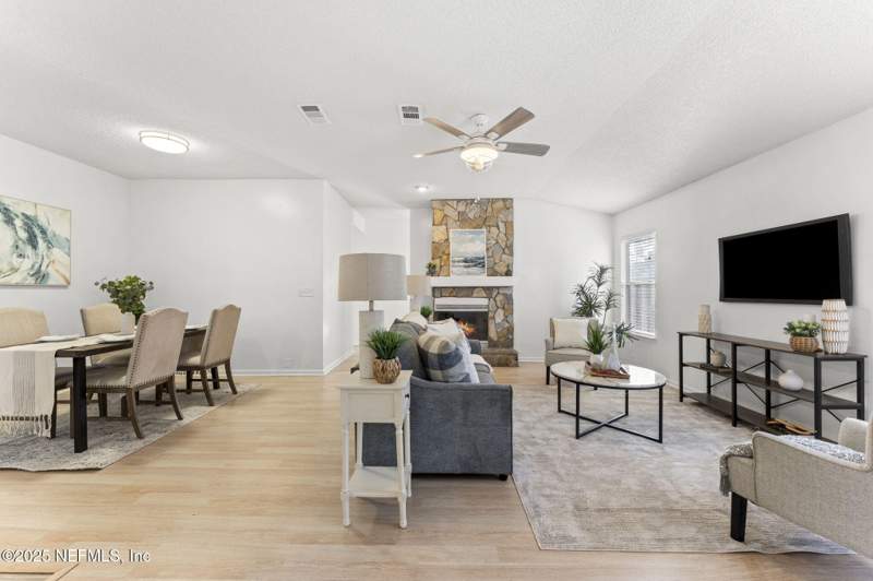 4 bedroom Single Family Residence at 305 Carriann Cove Trail, Cross Creek Villas, Jacksonville — photo 2
