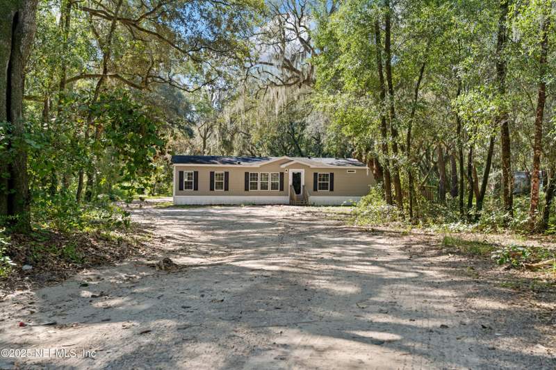 4 bedroom Mobile Home at 4441 Station Free Way, Keystone, Keystone Heights — photo 4
