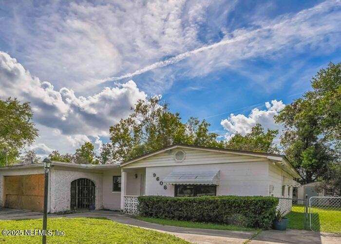 3 bedroom Single Family Residence at 9606 Devonshire Boulevard, Sherwood Forest, Jacksonville — photo 1