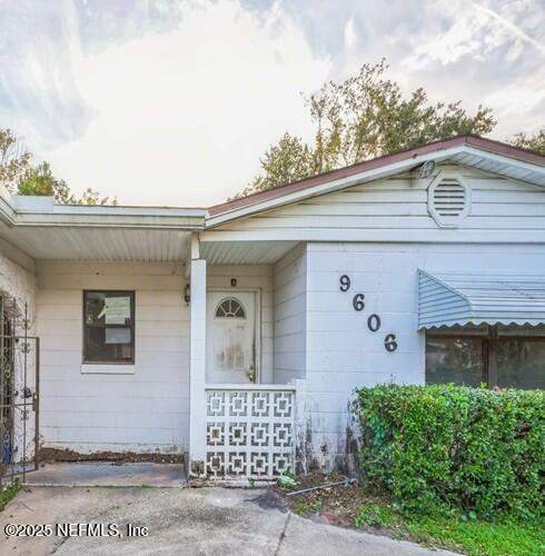 3 bedroom Single Family Residence at 9606 Devonshire Boulevard, Sherwood Forest, Jacksonville — photo 3