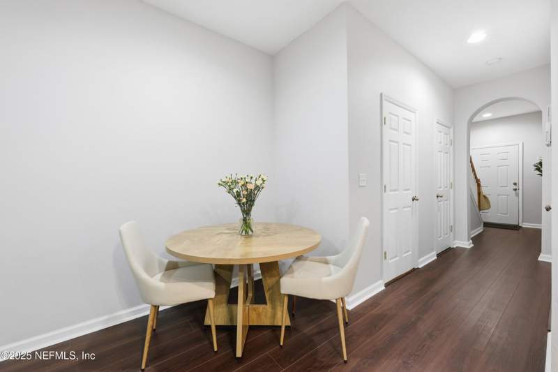 2 bedroom Townhouse at 5835 Parkstone Crossing Drive, Stonefield At Bartram Par, Jacksonville — photo 5