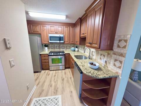 7701 Timberlin Park Boulevard #322, Jacksonville FL - photo 10 of 31