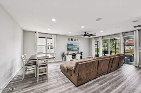 1847 Amberly Drive, Middleburg FL - photo 13 of 40