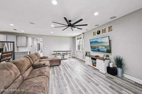 1847 Amberly Drive, Middleburg FL - photo 17 of 40