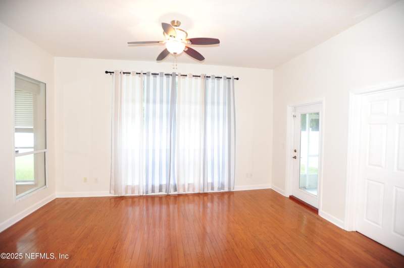 4 bedroom Single Family Residence at 9108 Timberlin Lake Road, Timberlin Parc, Jacksonville — photo 5