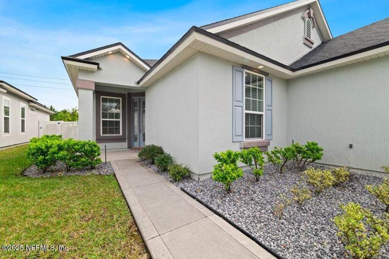 4 bedroom Single Family Residence at 3931 Arbor Mill Circle, Arbor Mill At Oakleaf Plantation, Orange Park — photo 4