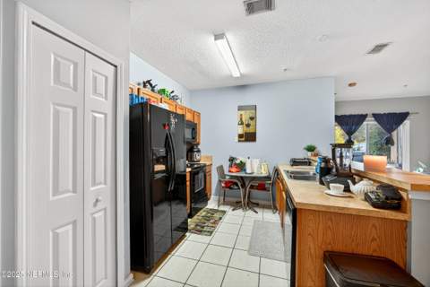 3600 Lenin Peak Court #3, Jacksonville FL - photo 7 of 23