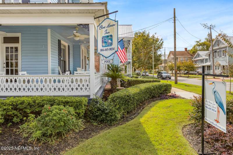9 bedroom Single Family Residence at 102 S 7th Street, City Of Fernandina Beach, Fernandina Beach — photo 3