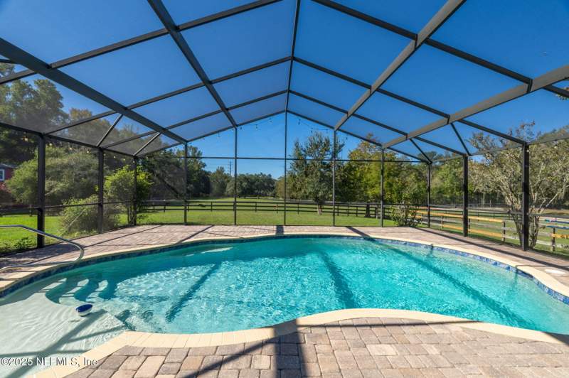 4 bedroom Single Family Residence at 4299 Hawk Haven Road, Middleburg, Middleburg — photo 3