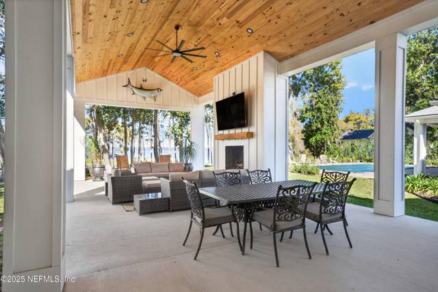 River Oaks Estates