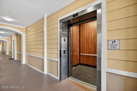 8539 Gate Parkway #9325, Jacksonville FL - photo 6 of 59