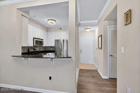 8539 Gate Parkway #9325, Jacksonville FL - photo 10 of 59
