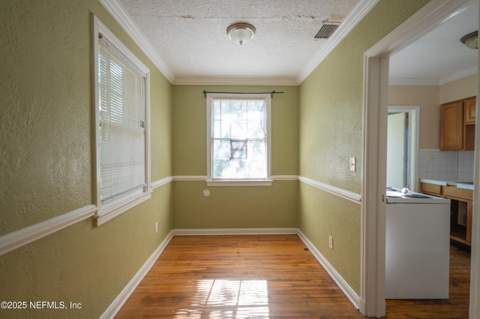 1340 Carvill Avenue, Jacksonville FL - photo 9 of 38