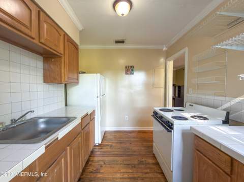 1340 Carvill Avenue, Jacksonville FL - photo 12 of 38