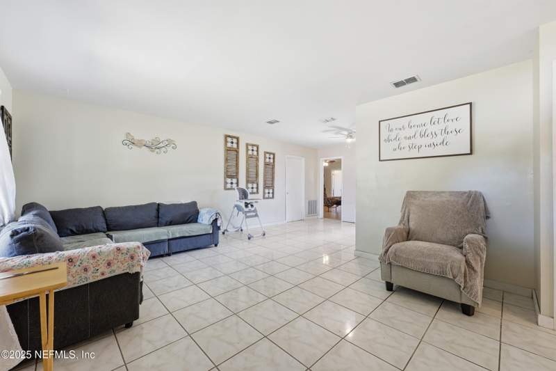 3 bedroom Single Family Residence at 1440 Waco Court, Tanglewood Village, Orange Park — photo 3
