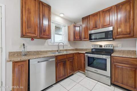 1440 Waco Court, Orange Park FL - photo 8 of 27