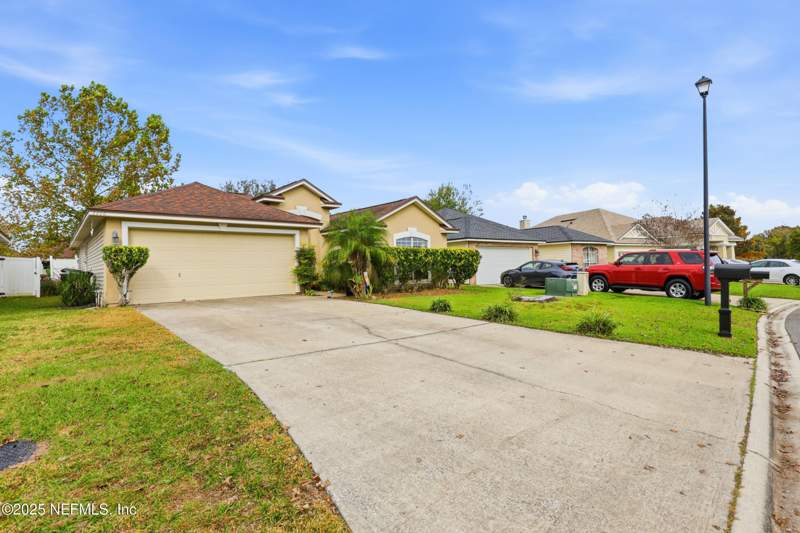 4 bedroom Single Family Residence at 2700 Creekfront Drive, Silver Creek, Green Cove Springs — photo 3