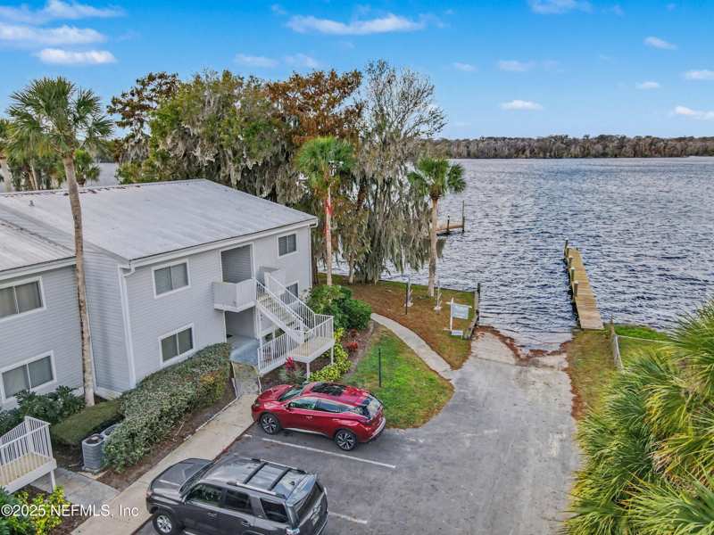 1 bedroom Condominium at 102 River Bend Court #A, Beechers Point, Welaka — photo 1