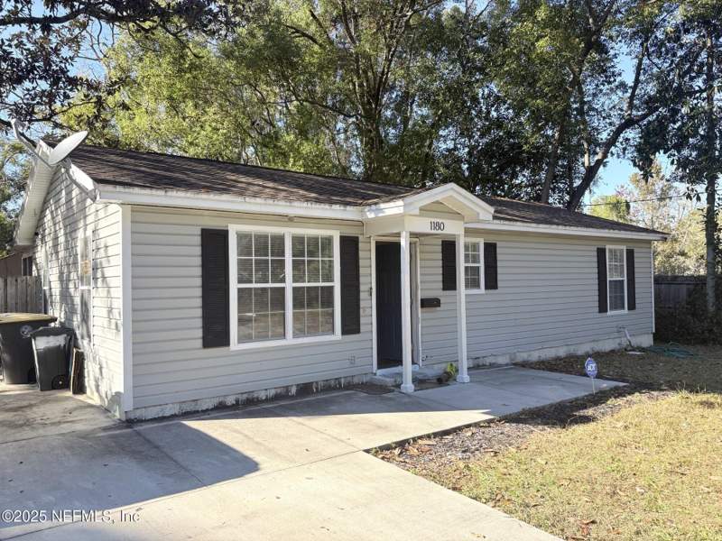 2 bedroom Single Family Residence at 1180 Wycoff Avenue, Riverside Gardens, Jacksonville — photo 2