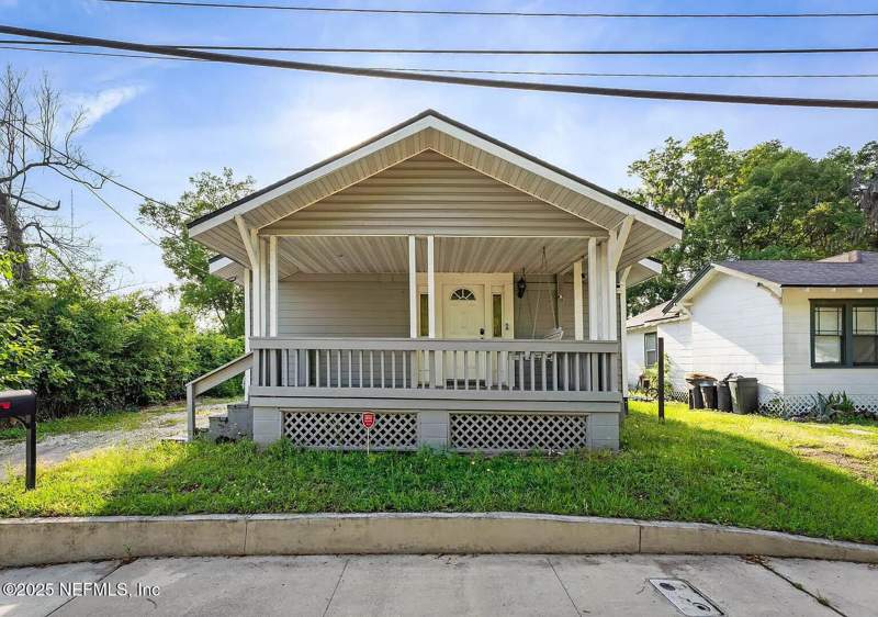 4 bedroom Single Family Residence at 277 Crystal Street, Hollybrook, Jacksonville — photo 2