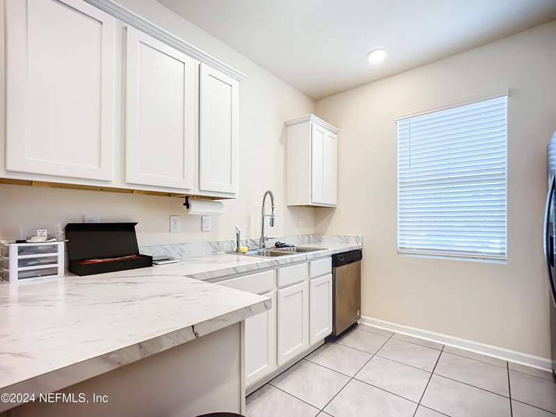 3 bedroom Townhouse at 2839 Black Buck Circle, Deer Run, Jacksonville — photo 4