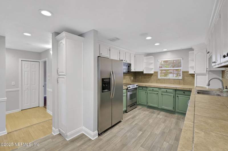 3 bedroom Single Family Residence at 3452 N Ride Court, Mandarin Lakes, Jacksonville — photo 3