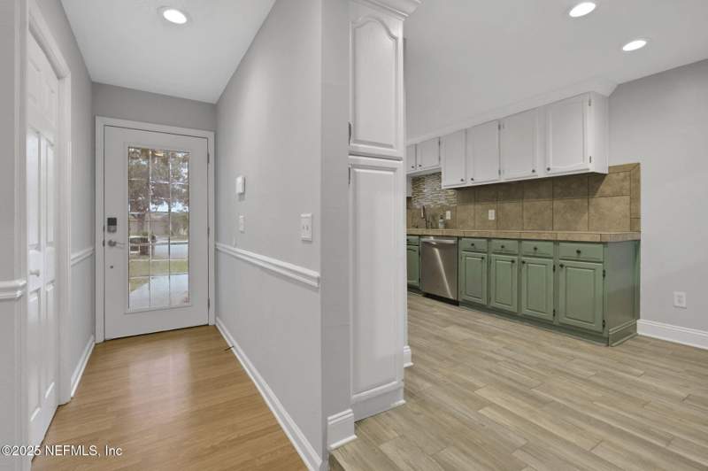3 bedroom Single Family Residence at 3452 N Ride Court, Mandarin Lakes, Jacksonville — photo 2