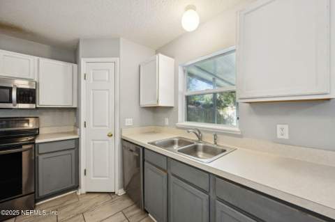 87233 Kipling Drive, Yulee FL - photo 9 of 38