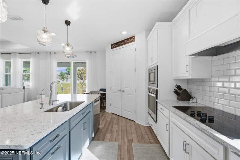5 bedroom Single Family Residence at 313 Cody Crest Court, Hidden Bluff, Jacksonville — photo 2