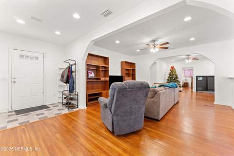 34 N College Street, Macclenny FL - photo 8 of 35