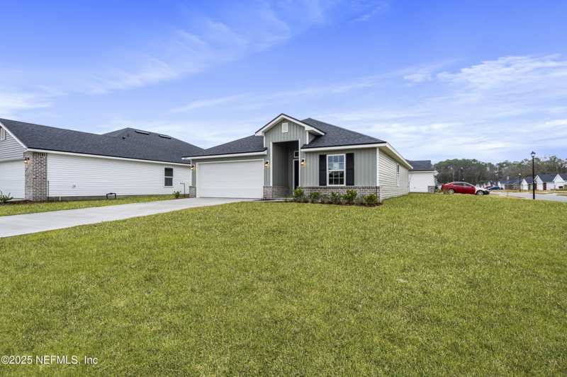 3 bedroom Single Family Residence at 8223 Helmsley Boulevard, Summerglen, Jacksonville — photo 1
