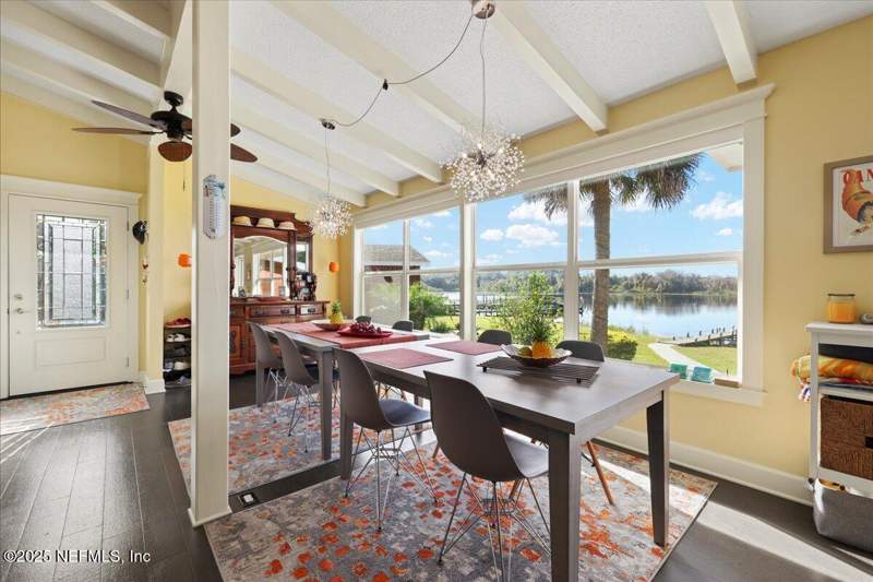 3 bedroom Single Family Residence at 802 Lemon Avenue, Crescent Hill, Crescent City — photo 3