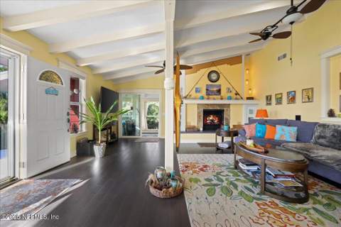 802 Lemon Avenue, Crescent City FL - photo 7 of 46