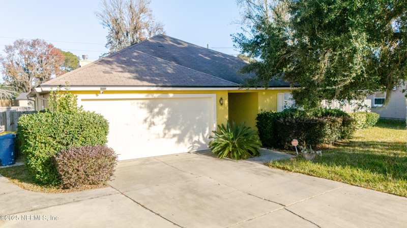 4 bedroom Single Family Residence at 11935 Crooked River Road, Rolling River Estates, Jacksonville — photo 1