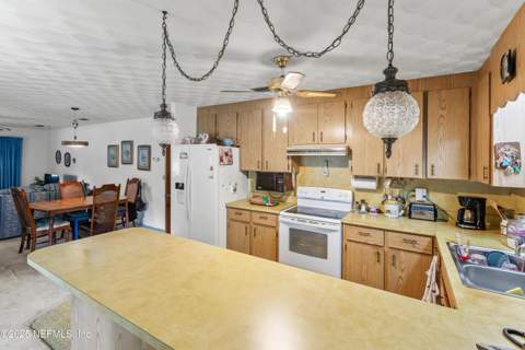 6276 Magnolia Street, Keystone Heights FL - photo 12 of 45