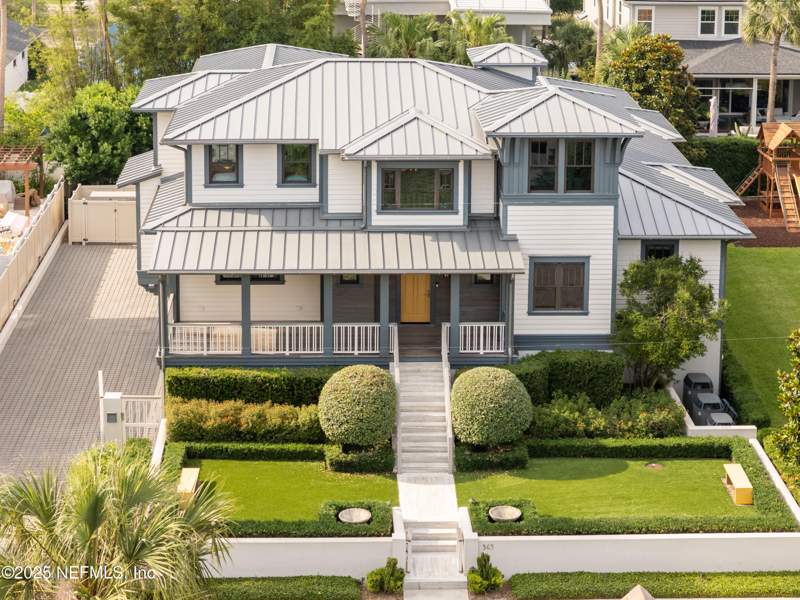 4 bedroom Single Family Residence at 365 8th Street, Atlantic Beach, Atlantic Beach — photo 3