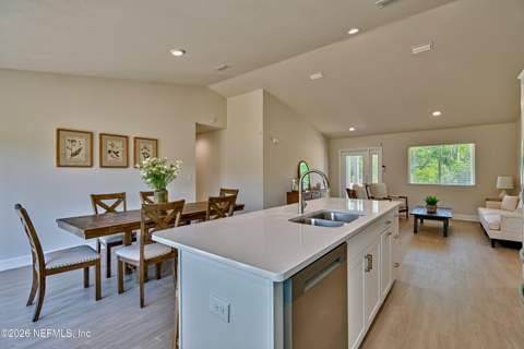 135 Hartford Street, Hawthorne FL - photo 6 of 31