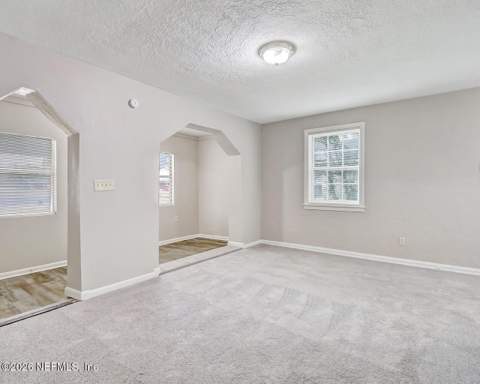 1328 Carvill Avenue, Jacksonville FL - photo 15 of 36
