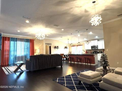 5427 Parkside Lakes Drive, Jacksonville FL - photo 11 of 24
