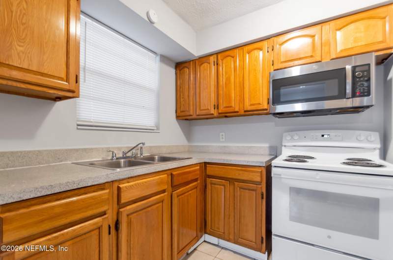 3 bedroom Single Family Residence at 1551 W 31st Street, Royal Terrace, Jacksonville — photo 4