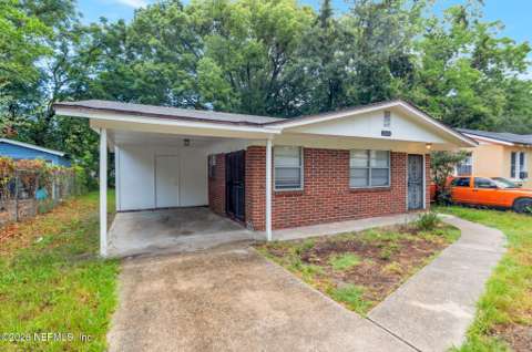 1551 W 31St Street, home for sale on W 31St Street