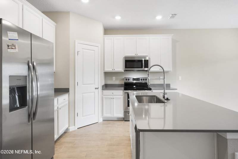 3 bedroom Townhouse at 12904 Josslyn Lane, Redhawk Village, Jacksonville — photo 4