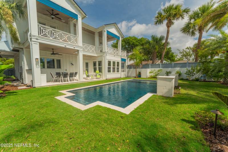 3 bedroom Single Family Residence at 427 N 6th Street, Atlantic Park, Jacksonville Beach — photo 4